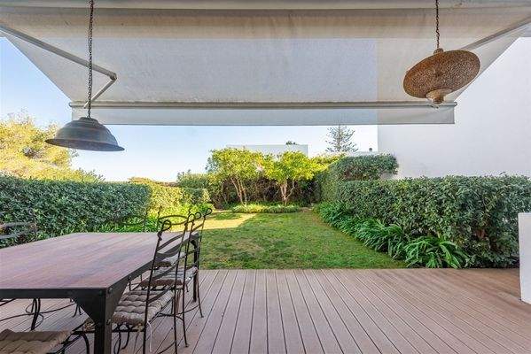 Realxen auf der Terrasse 