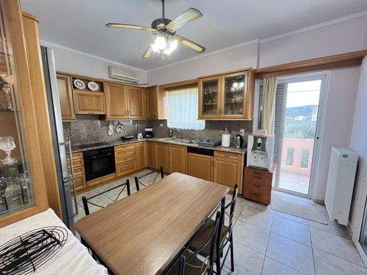 MIT VIDEO: Kreta, Neo Chorio: Zwei- Apartmentshaus zu verkaufen