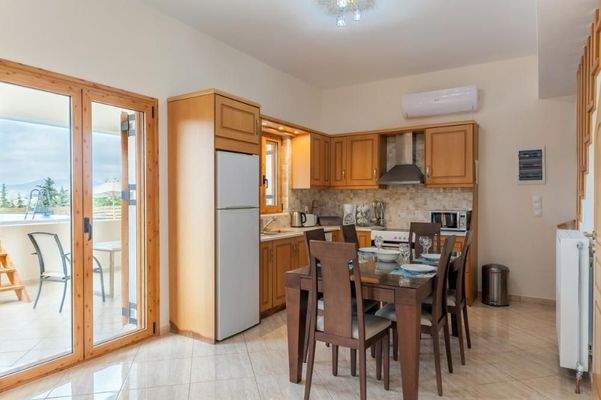 Kreta, Gavalochori: Zwei Villen und ein Studio mit einzigartigem Panoramablick auf das Meer zu verkaufen