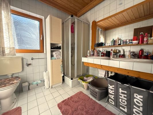 Top 1 Badezimmer EG