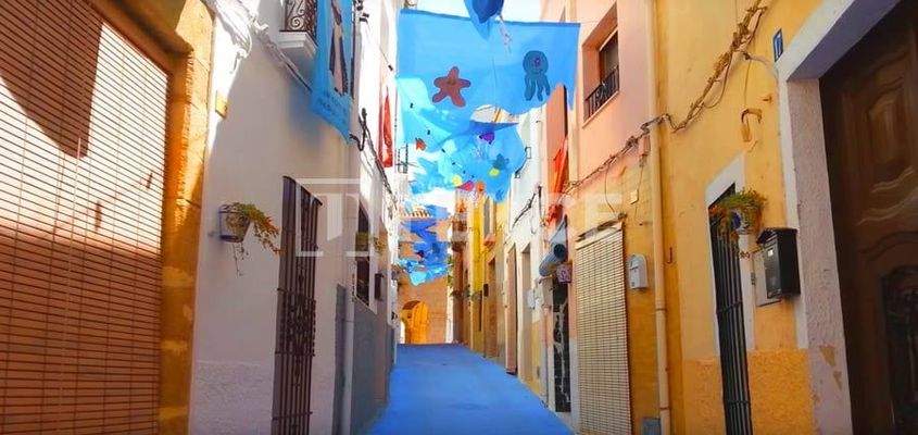 Detached Elegant-Design Villa with Pool in La Marina Alicante