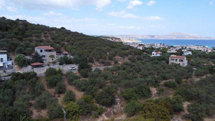 Kreta, Almyrida: Schönes Grundstück mit Baugenehmigung zu verkaufen