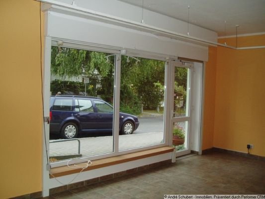 Schaufenster und Kundenzugang