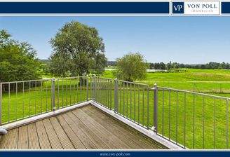 Terrasse mit Blick auf den Golfplatz