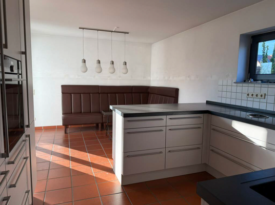 12 - Küchen und Essbereich.png