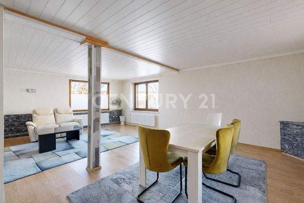 Wohn- und Essbereich