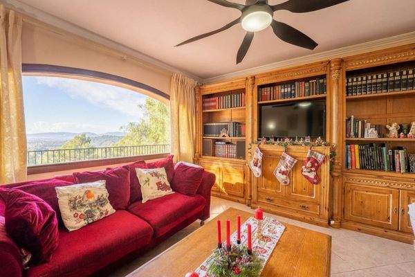 Finca in der Nähe von Bunyola zu verkaufen mit schöner freier Aussicht