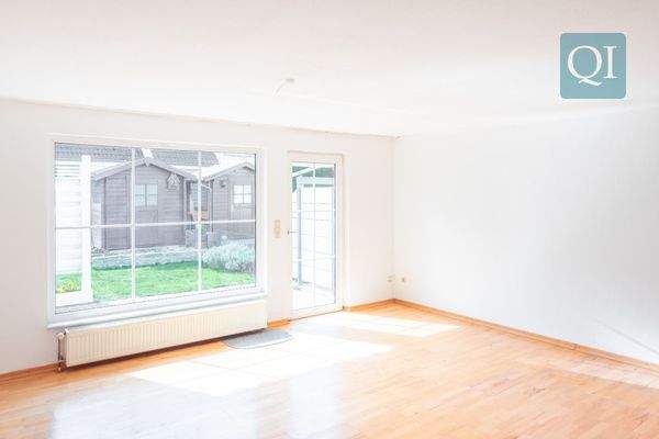 QI-6882 Wohnzimmer 1-2