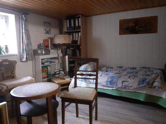 Gästezimmer im Keller.jpg