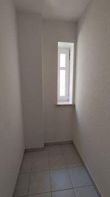 Abstellkammer an der Küche 