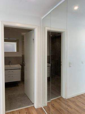 Flur zum Bad und zum Kinderzimmer