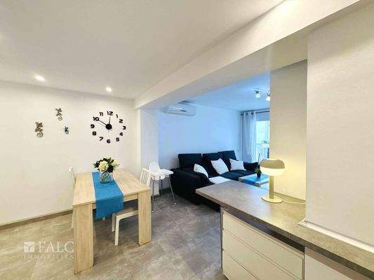 Küche und Wohn-Essbereich