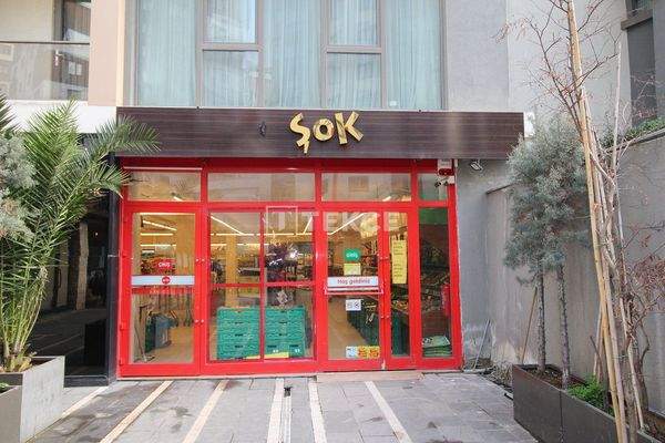 Shops with Large Usage Spaces in Eyüpsultan İstanbul