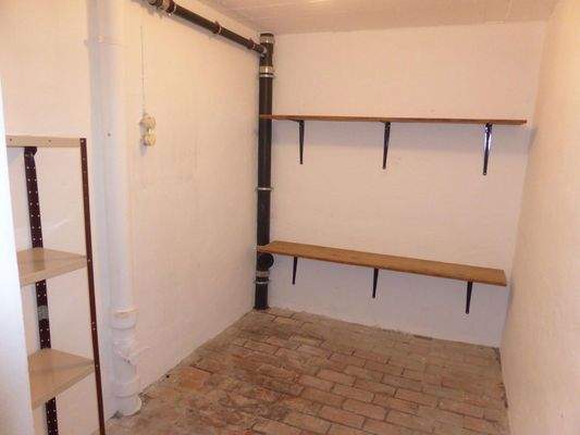 Vorratskeller Einliegerwohn.