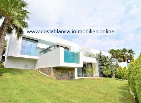 re-sale-detached-villa-las-colinas-golf-resort_186