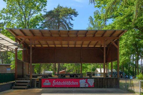 Natur Campingplatz - Bühne