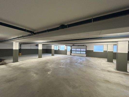 Tiefgaragenstellplatz
