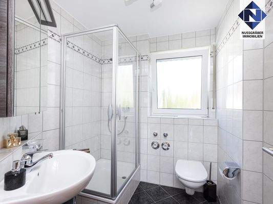 Bad mit Dusche
