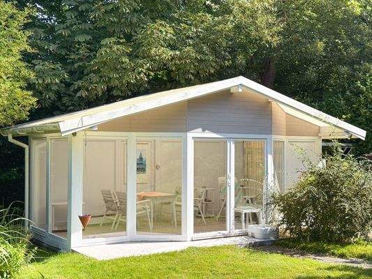 Gemütliches Gartenhaus