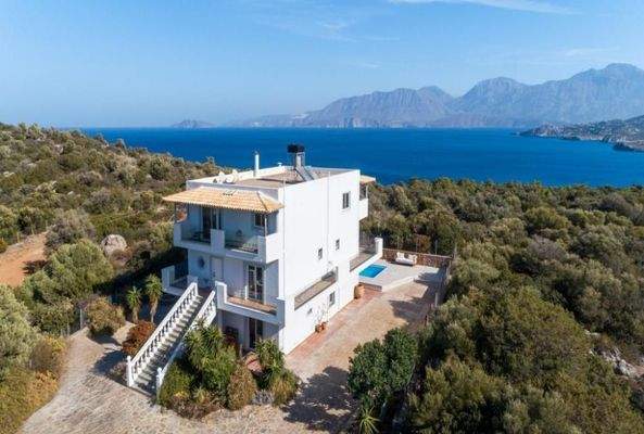 Kreta, Vathi: Atemberaubende Villa mit Pool, Gärten und Meerblick zu verkaufen