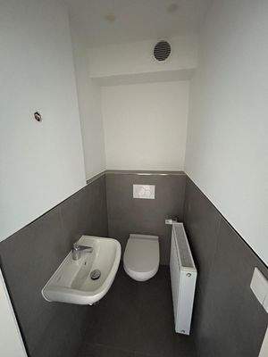 Gäste WC - renoviert.jpeg