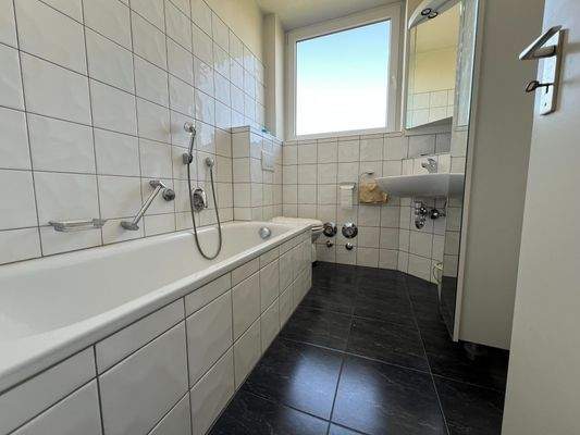 ...Tageslichtbad,...