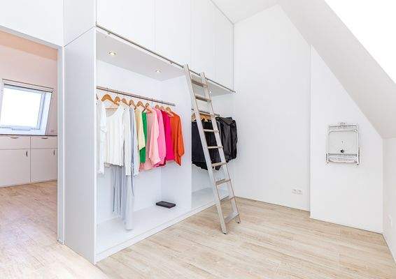 Ankleide (Digital-Home-Staging)