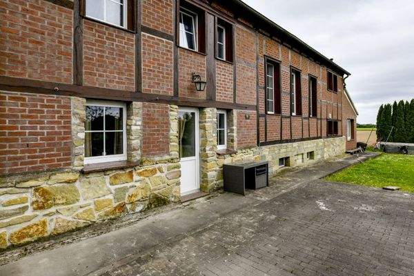 Nebeneingangsbereich