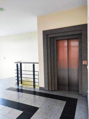 Fahrstuhl.jpg