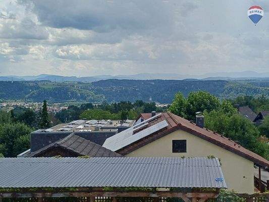 Küchenfenster mit Alpensicht Südseite
