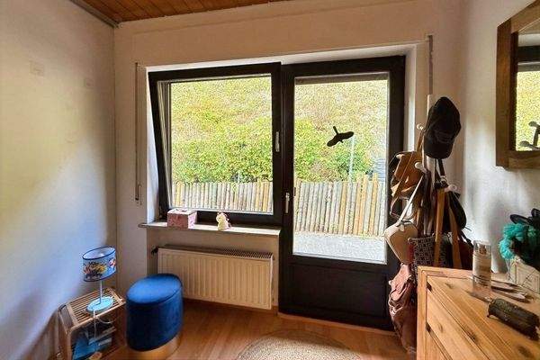 Ankleide mit Außentür