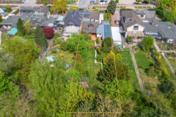 Norderstedt-Grundstück-mit-Altbestand-in-Waldrandlage-32 Kopie