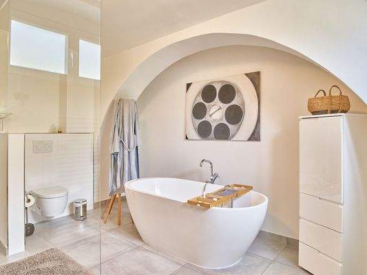 frei stehende Badewanne