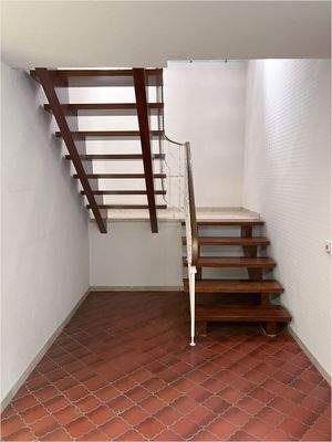 Peter Dondorf Immobilien - Treppe, Flur