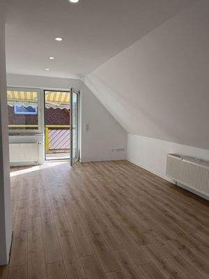 Wohnzimmer Zugang zum Balkon