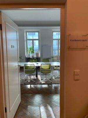 Eingang Konferenzraum