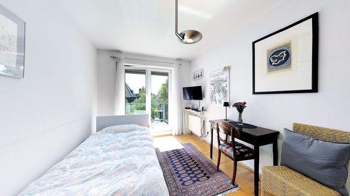 Schlaf-/ Arbeitszimmer 2