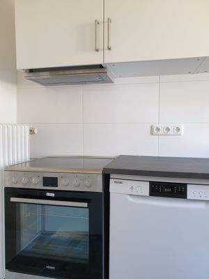 Voll ausgestattete Einbauküche