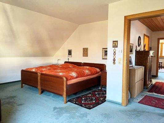 Einfamilienhaus - Schlafzimmer DG