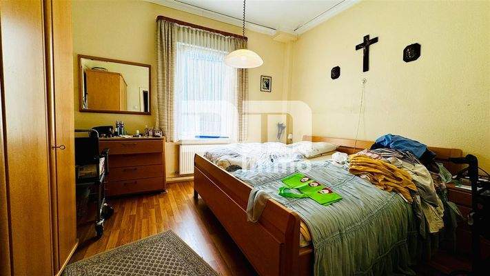 Wohnhaus EG Schlafzimmer
