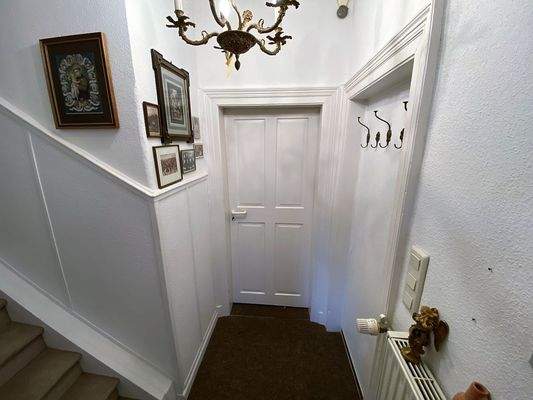 Treppenhaus Flur.JPEG