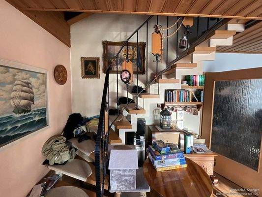 Treppe in den Spitzboden