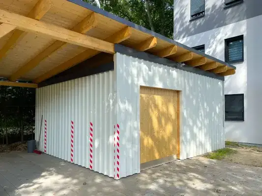 Fotos August: Fahrradschuppen