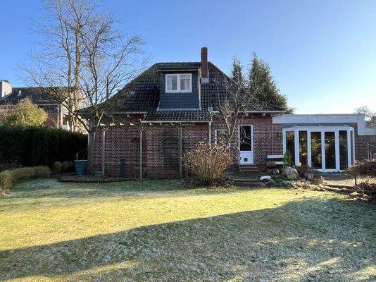 Rückansicht Haus mit Anbau