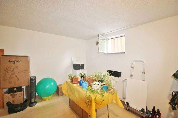 beheizbarerer Kellerraum (UG)