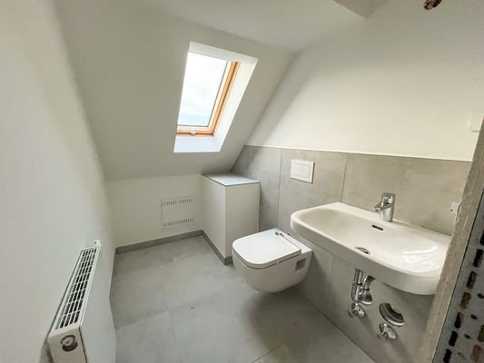 Tageslichtbad vom Schlafzimmer