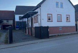 Älteres Haus sucht neuen Mieter!
