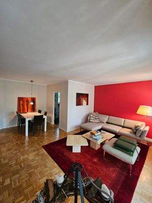 Sonnenverwöhntes Wohnzimmer