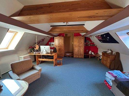 Haus 2- Kinder-o. Gästezimmer.jpg