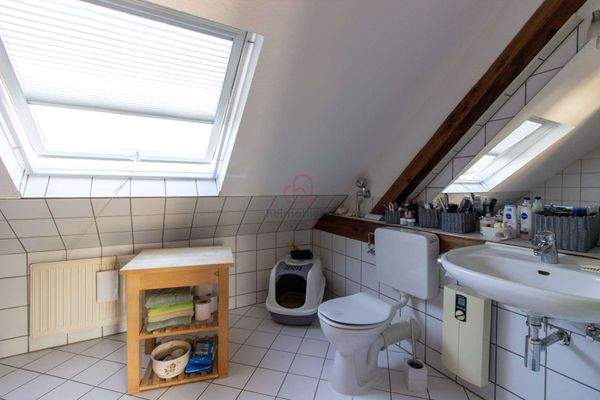 Badezimmer Dachgeschoss Haus Nr. 404